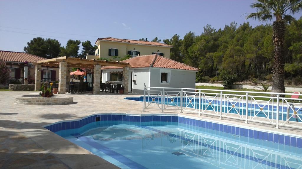 Zeus Hotel Иреон Экстерьер фото